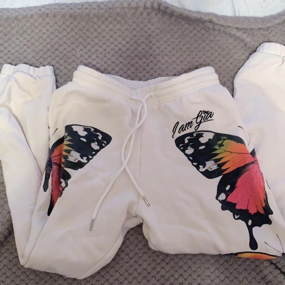 I am gia aporia sweatpants